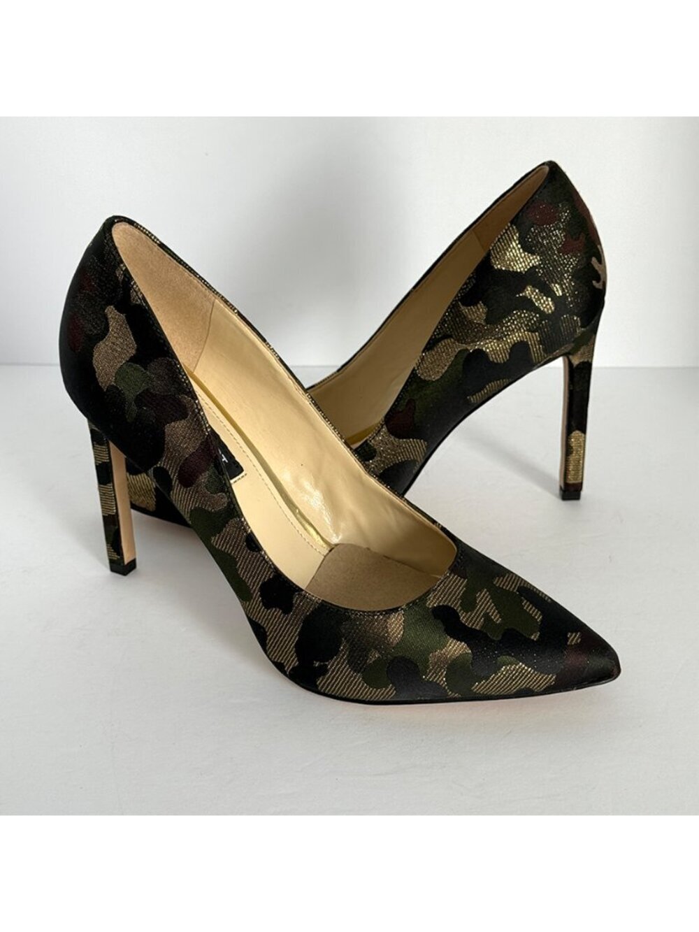 Nine West Tatiana Pointy Toe Metallic Camo Stiletto High Heels Size 6.5M